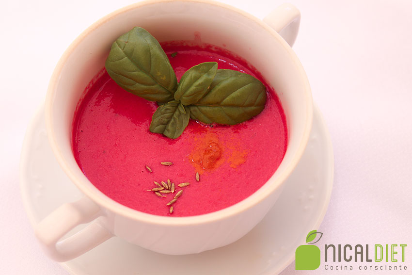 DIETAS-ONLINE-gazpacho-antioxidante-1